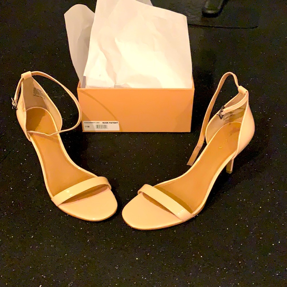 Halogen Haaudrey-Lea in nude patent 11